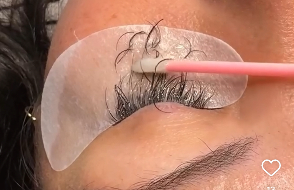 Lash Extension Removal