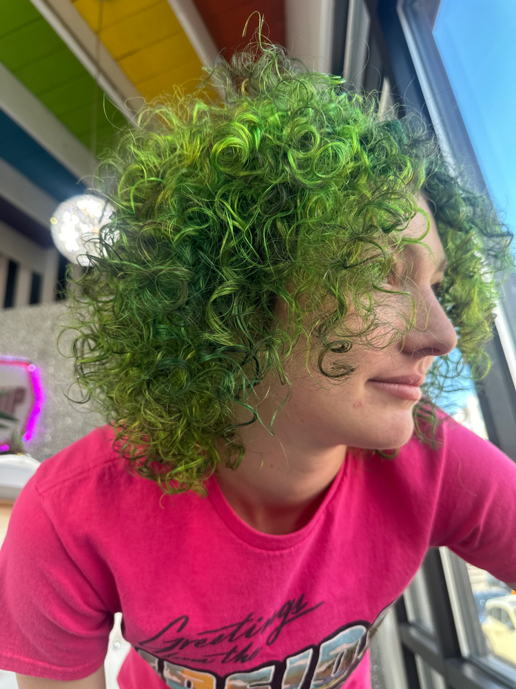 DevaCut (Worn Curly/Straight)