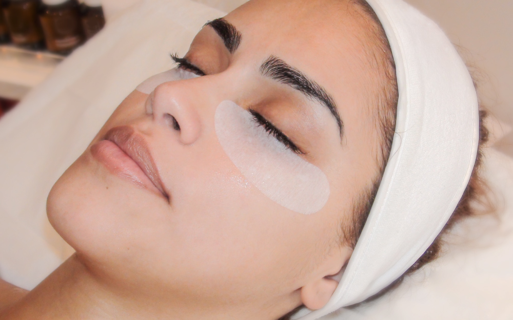 CirculaLift Eye Contour Treatment at Eleve Beauty Academy