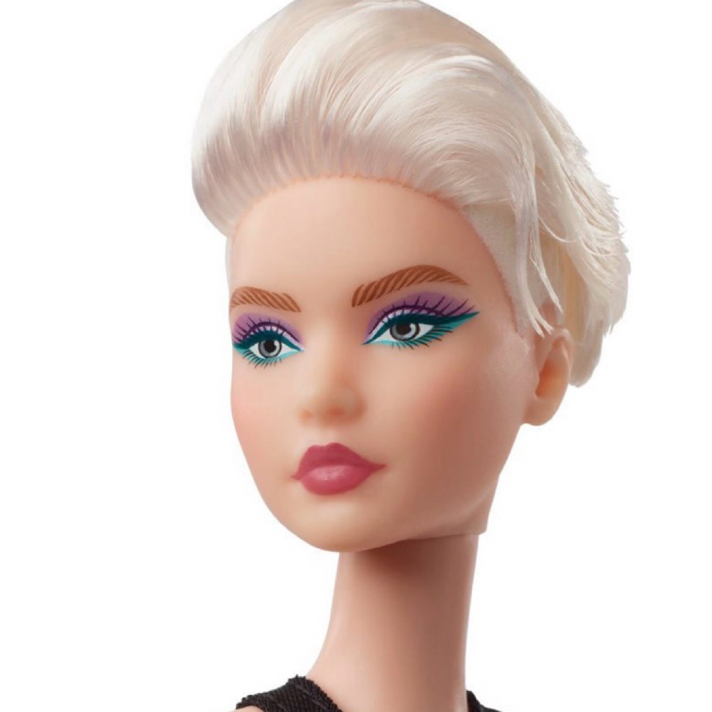 Shampoo and Style (short )