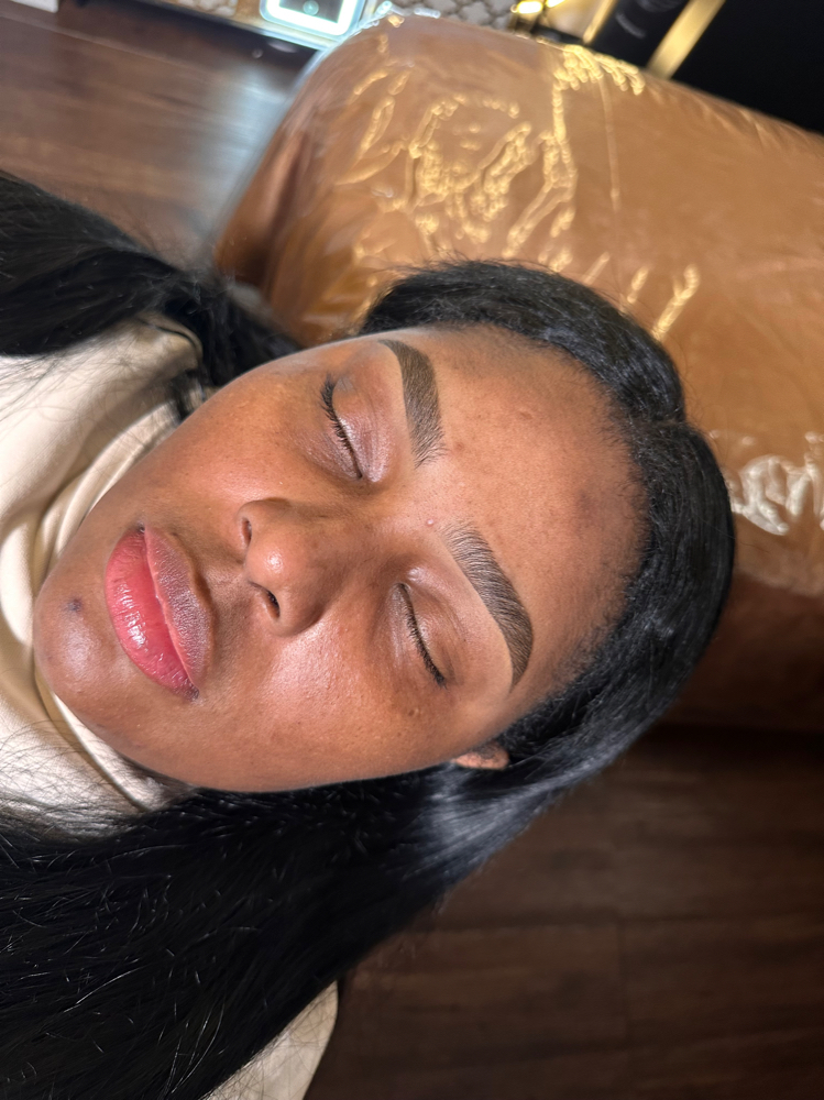 Signature Brow Sculpt