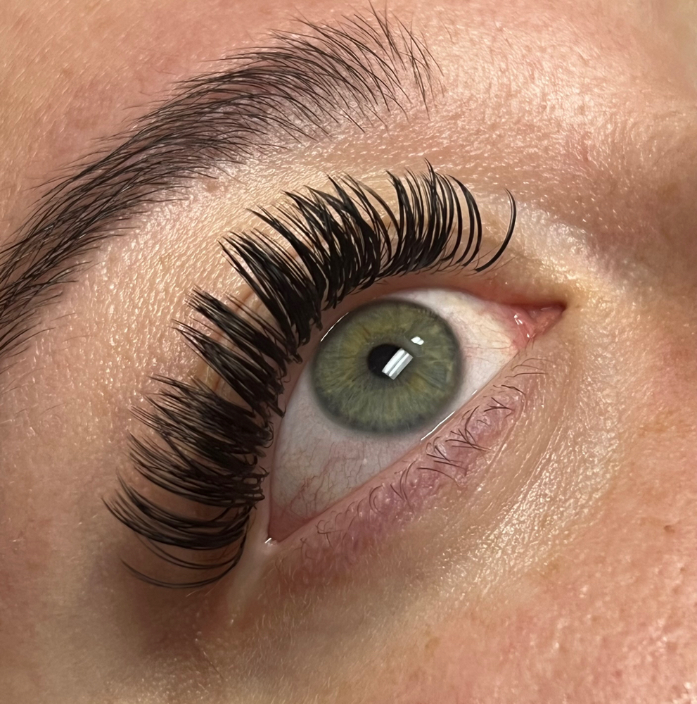 Hybrid Lashes