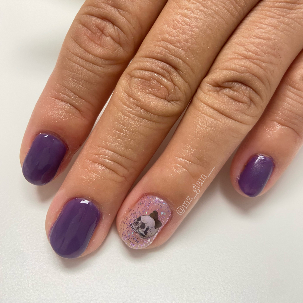 Gel manicure
