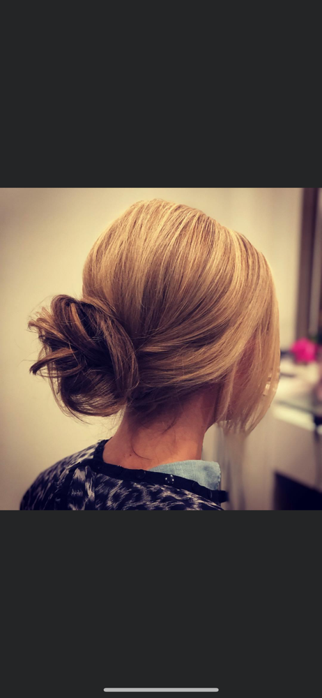 Event “updo” / “upstyling”