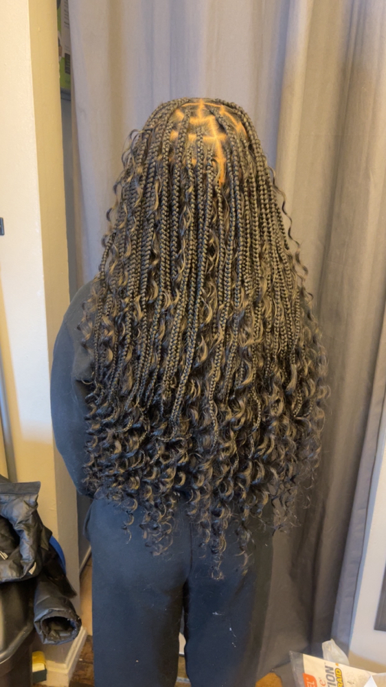 Knotless