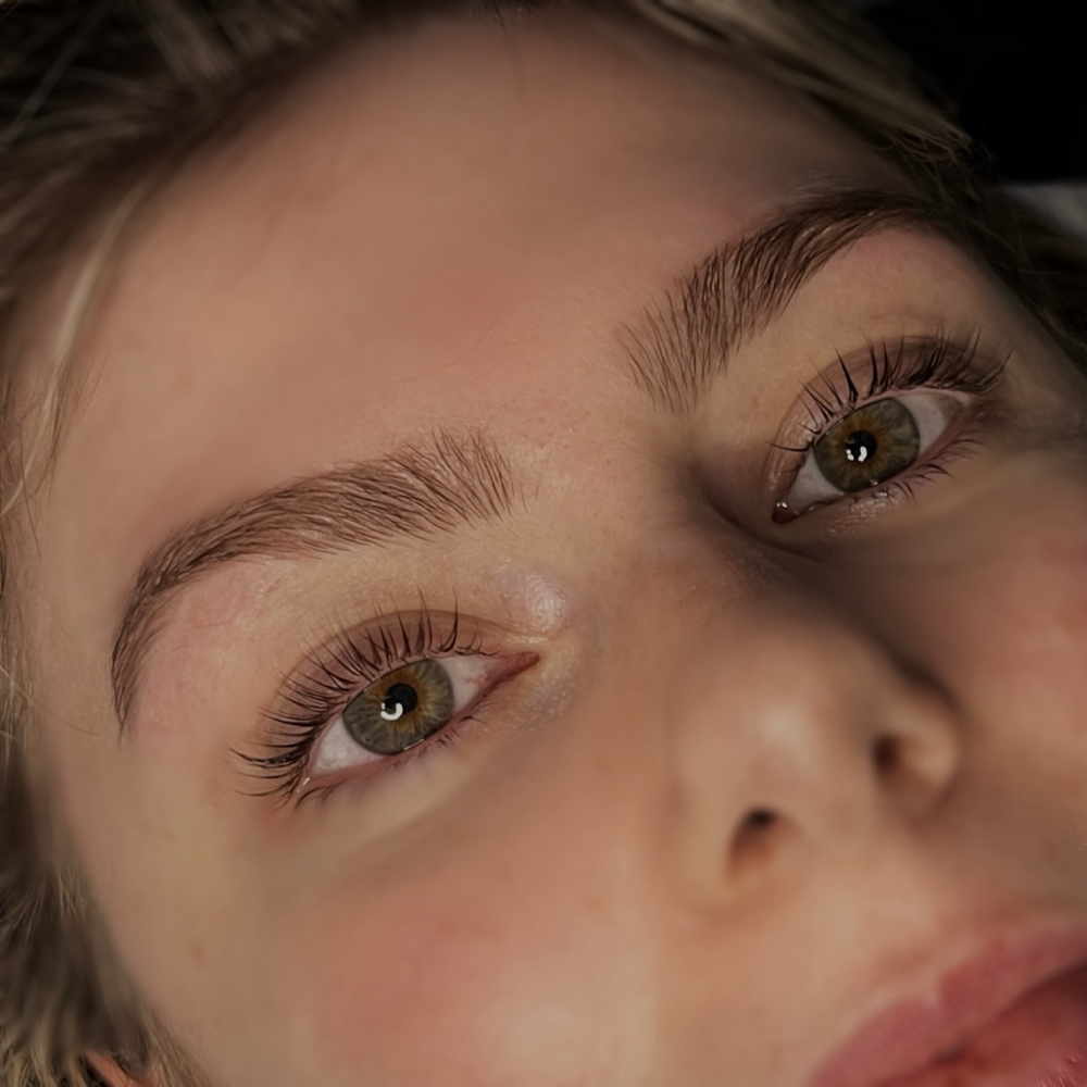 Eyelash Tint