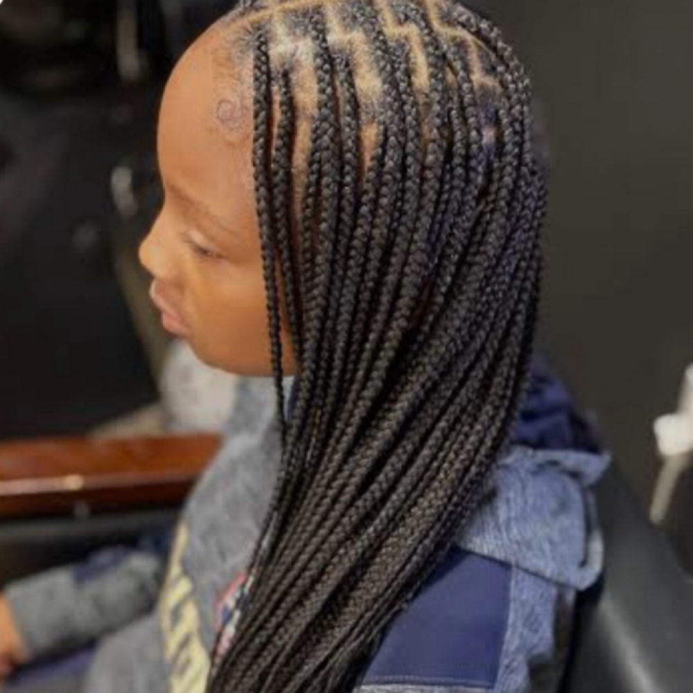 KIDS KNOTLESS From 10/13 Years at Glam Braids in Marietta, GA