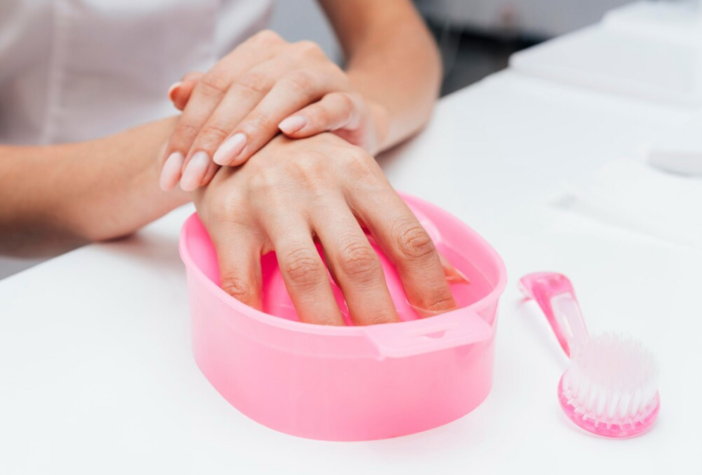 Acrylic Nail Soak Off
