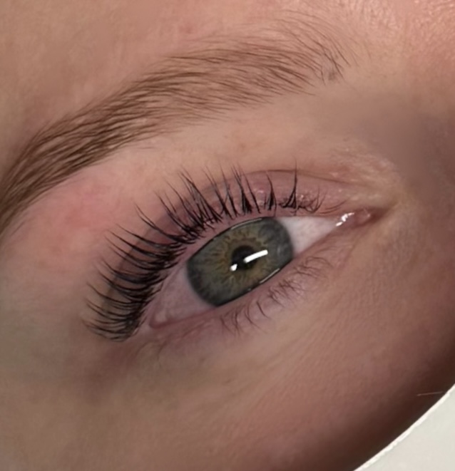LASH LIFT + TINT