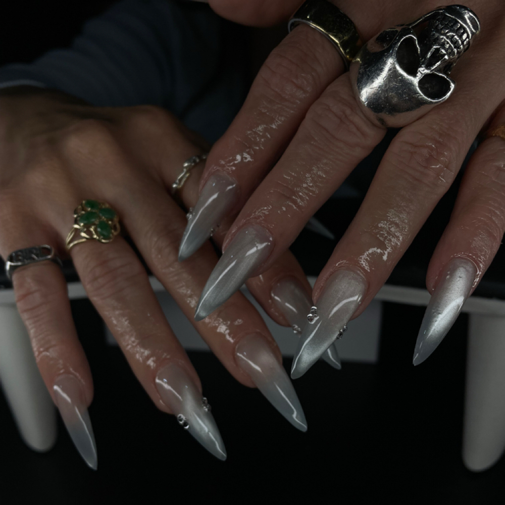Dual Forms/ Cat Claws at Fresh Sets Harlem in New York, NY