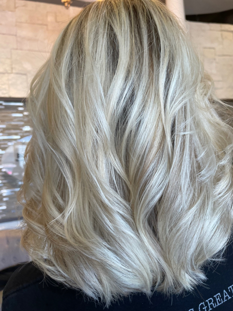 Global Blonding at Delilah Designs - The Art Of Hair in Corpus Christi, TX