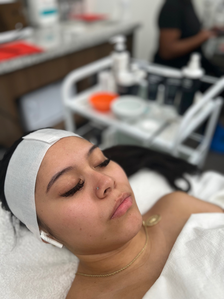Teen Dream Facial at Esthetic By Beauti in Houston TX, TX