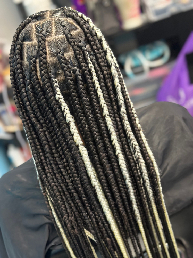 Medium Knotless Braids