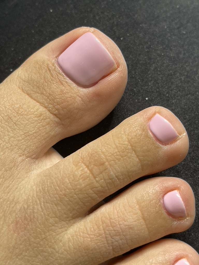 Pedicura con pintado en gel
