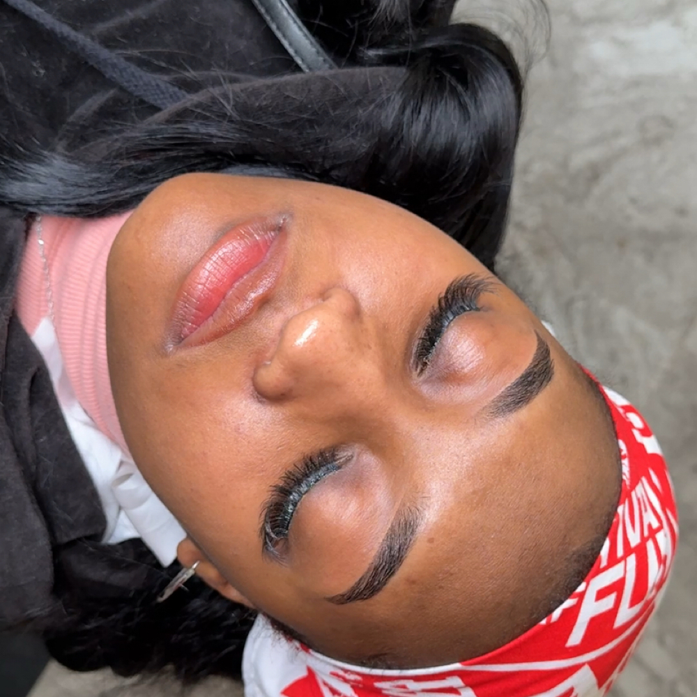 Eyebrow Wax + Tint at K DIAMONDS BEAUTY LLC in brooklyn, NY