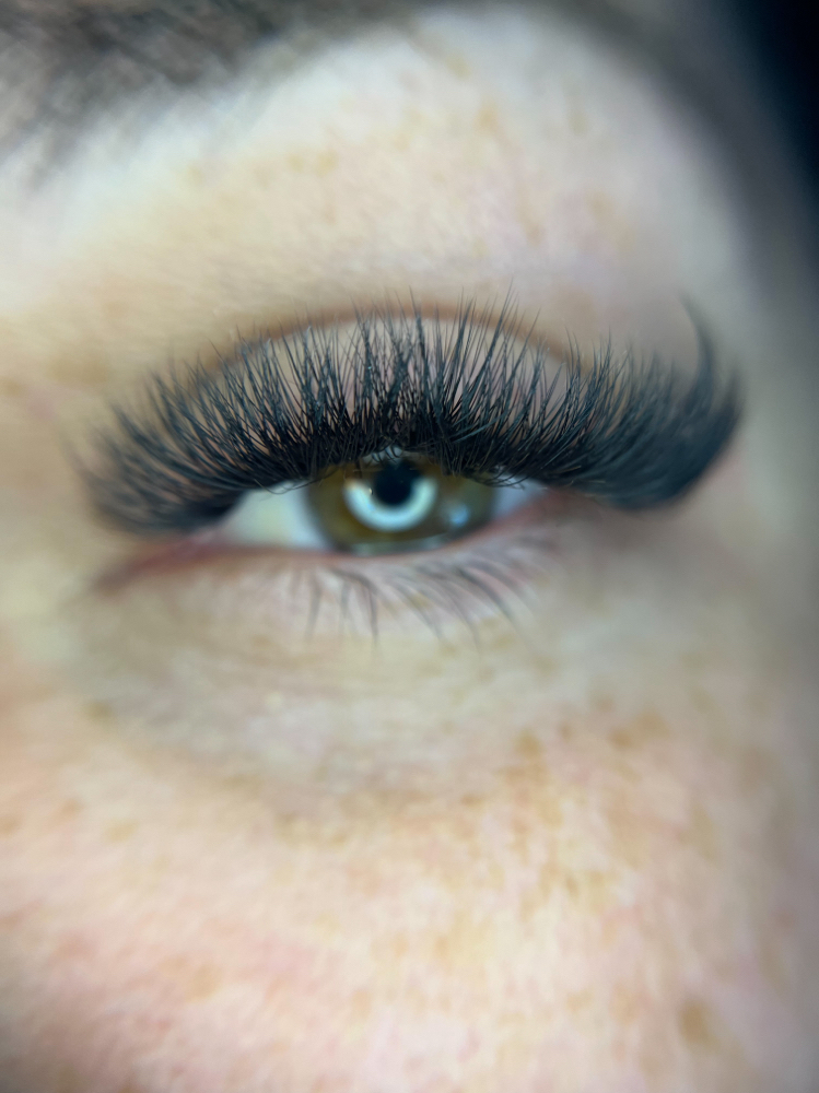 Mega Volume Fullset at Do Me Up in Peoria, AZ