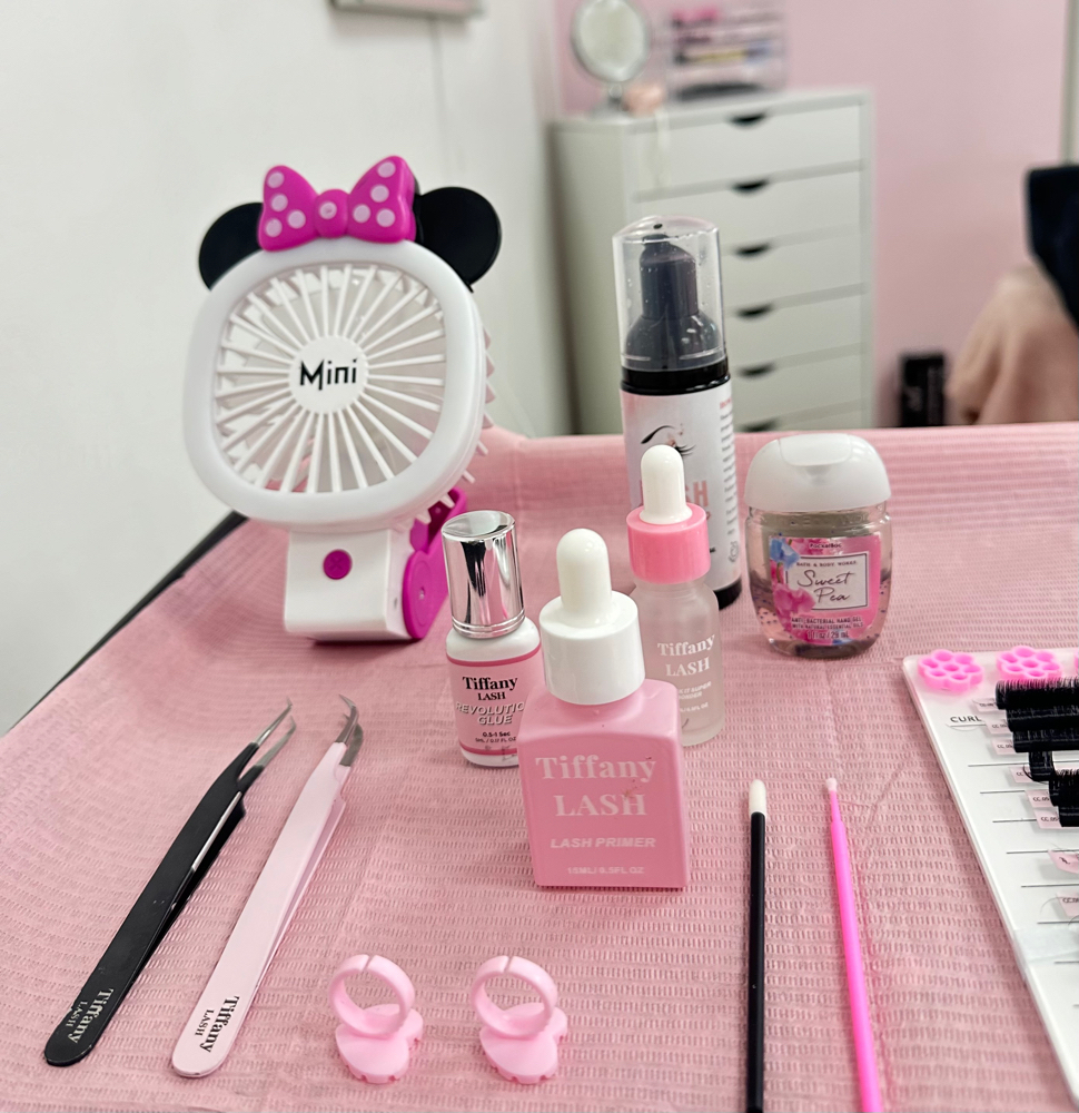 𝐑𝐞𝐦𝐨𝐯𝐚𝐥 🪄 at Esthetics Cintora in Rockford, IL