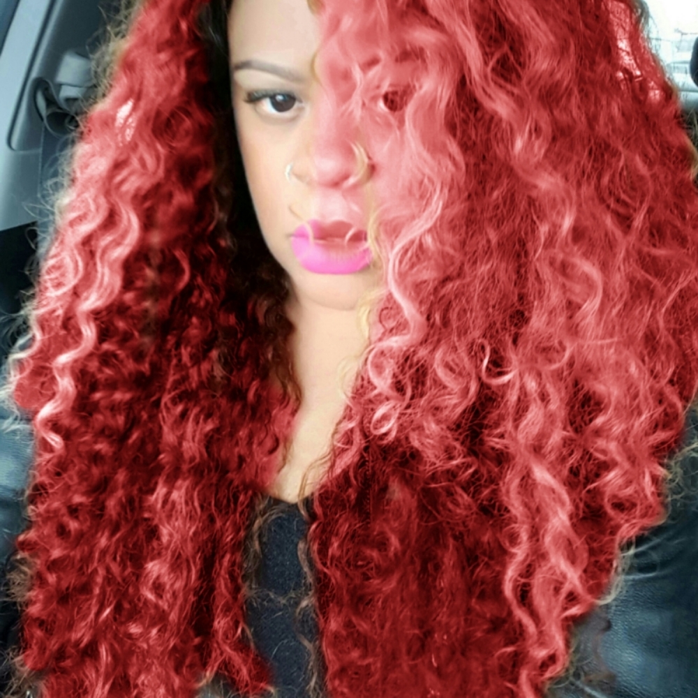 2 Bundles - 18 Inchs Curly at Salon Iso weaves in District Heights, MD