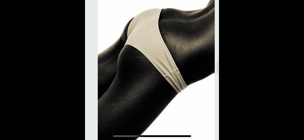 Studio Buttocks Wax
