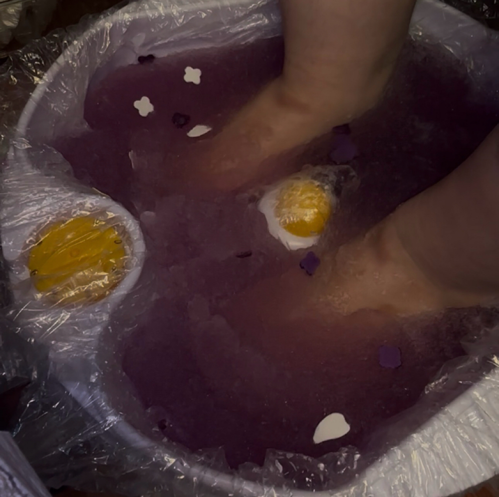 Luxe Jelly Pedicure at Sets by Sonia in Bartow, FL