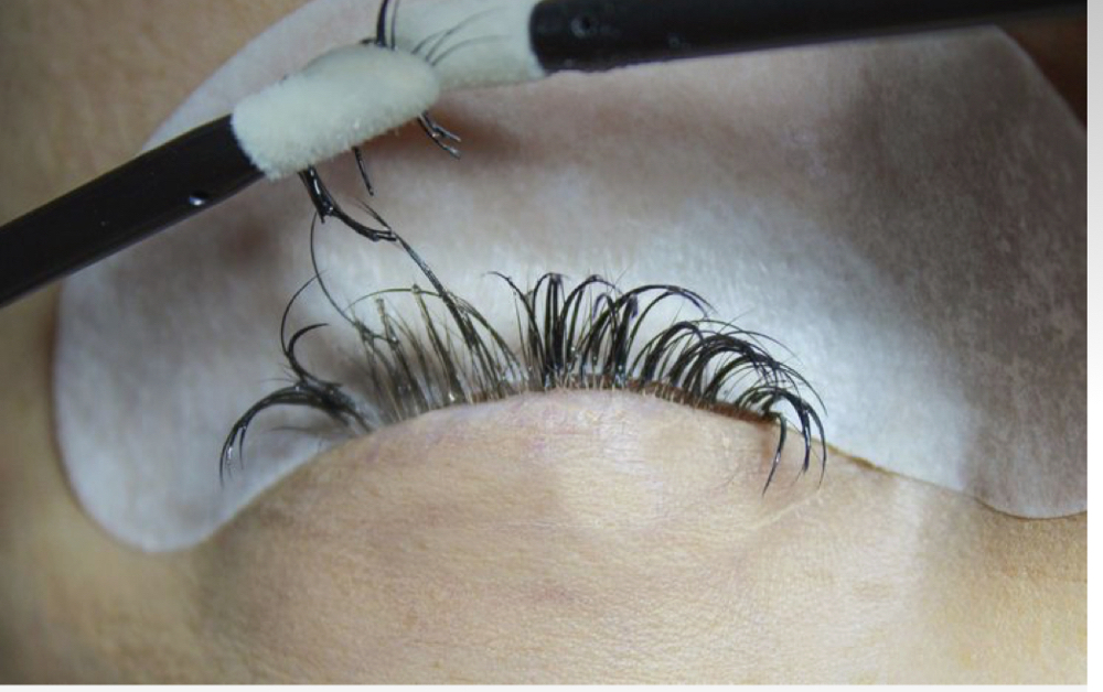 Lash Removal