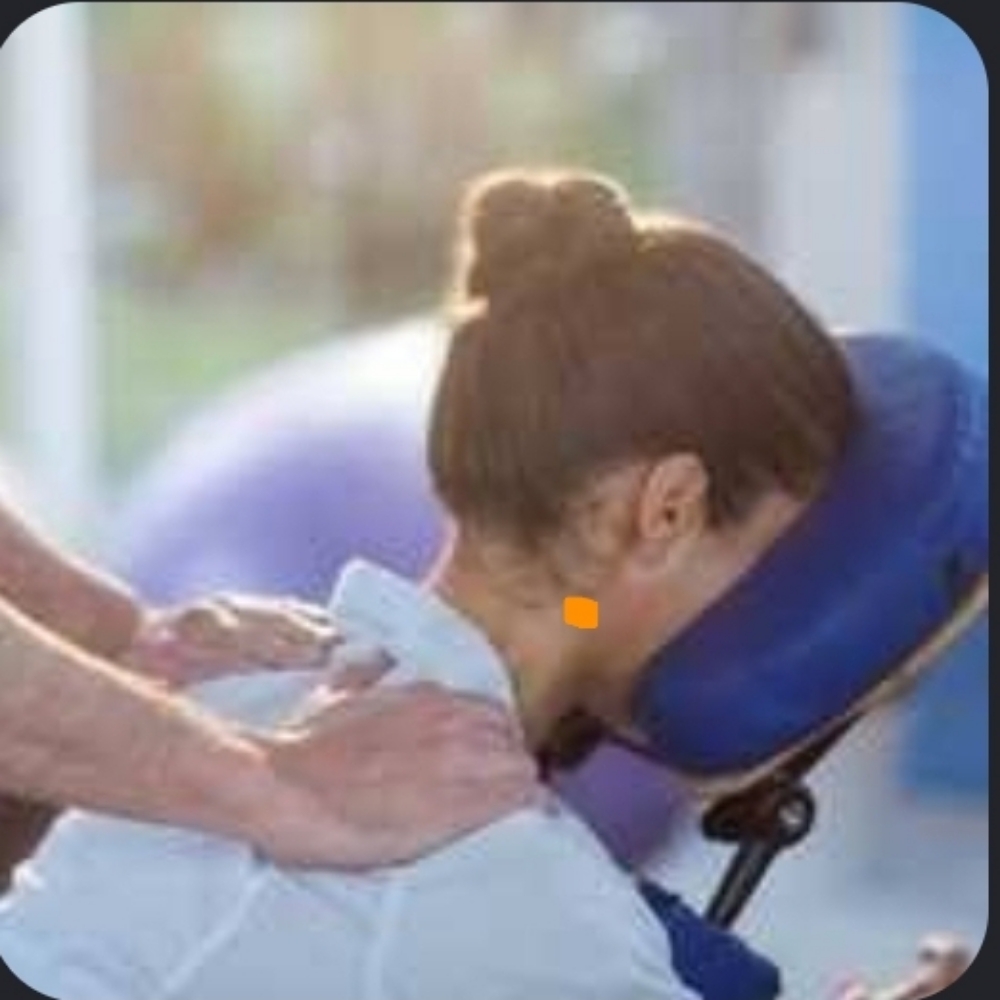 10-minute Chair Massage 🎸 at ENLightEN beauty and wellness in Reidsville, NC