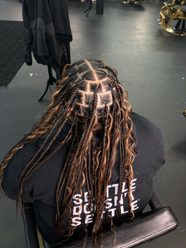 Medium Boho Knotless Braids 💕