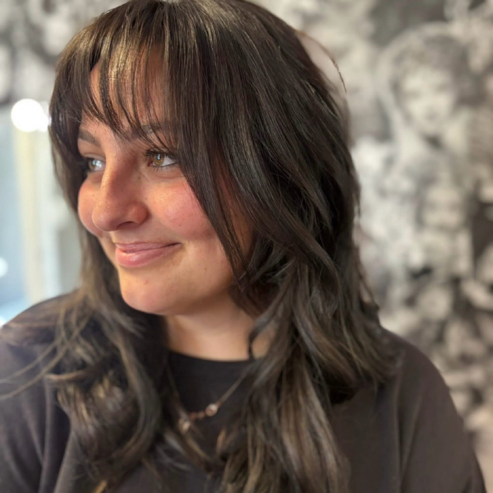 Gloss/ Refresh at Olivia Nagel | Beauty Lounge in Lawrenceburg, IN
