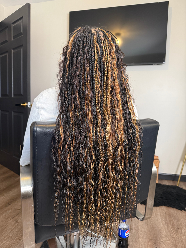 Knotless at XoXo Kaleaha Braids in MCDONOUGH, GA