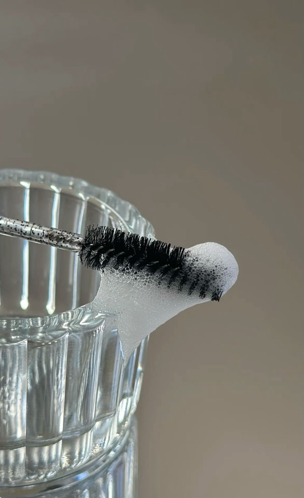 Brow Lamination & Tint