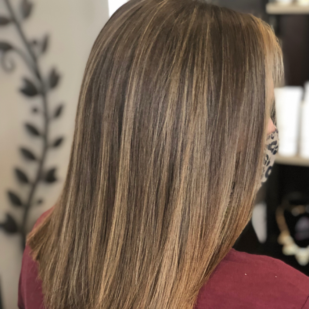 BLOW DRY SHORT OR THIN at Blown Away Hair Lounge in Spring Hill, FL