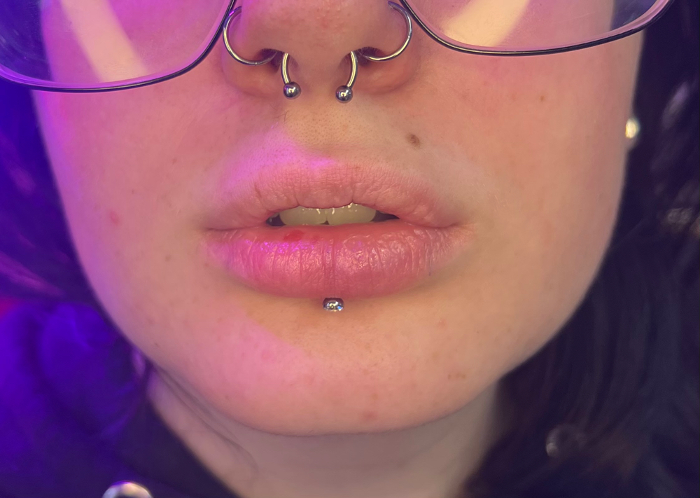 Lower Lip Labret