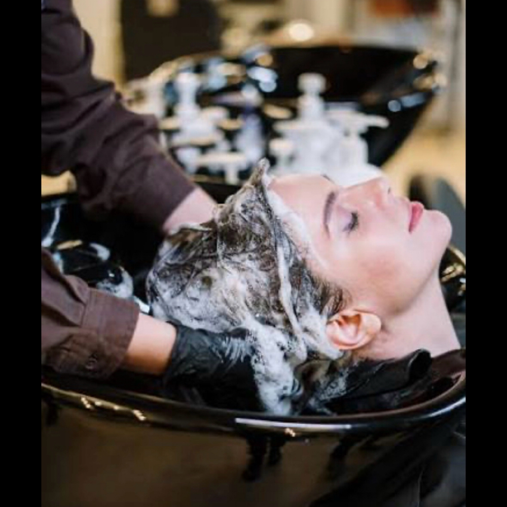 Womens VIP Experience at The Taper Room in Glendale, AZ