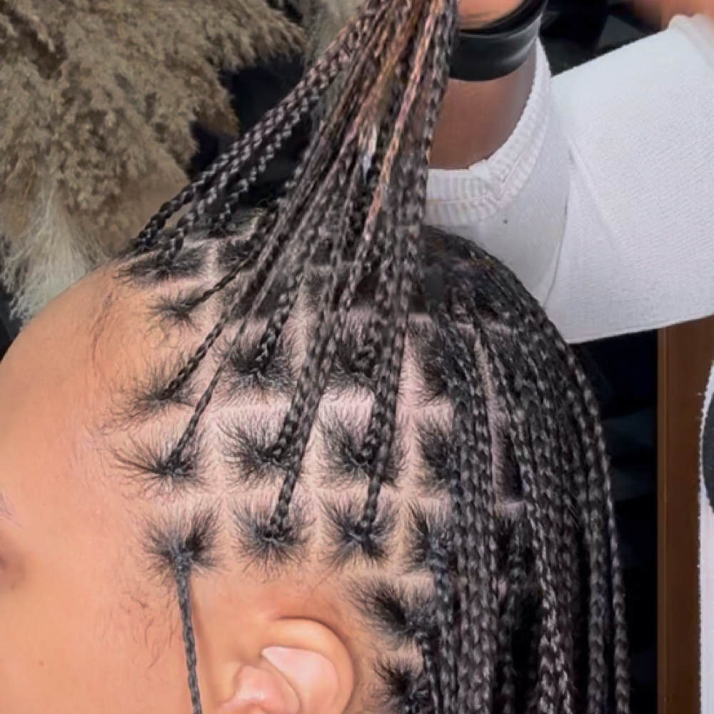 Box Braid No Hair Added at Unique Beauty in Silver Spring, MD
