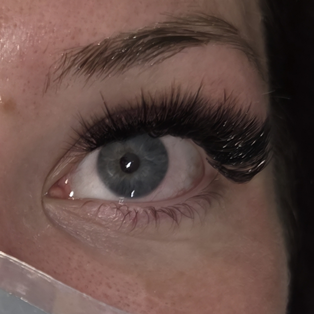 Volume Full Set at Broadway Lashes in Hoquiam, WA
