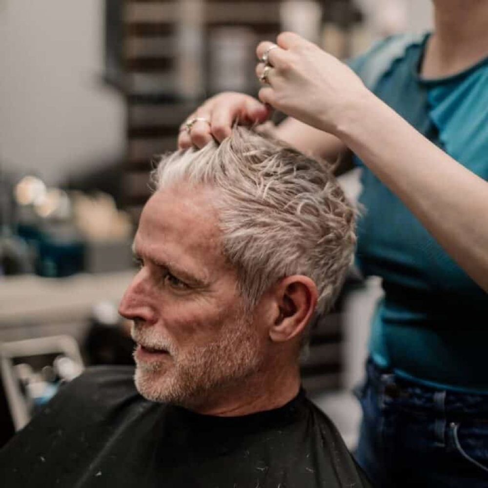 Senior Cut/Scalp Mass/Hot Towel at ME in Fenton, MI