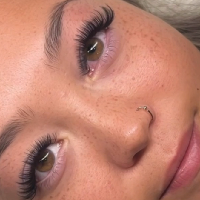 Hybrid Full Lash Set at Buffalo Brow & Lash Lounge in Buffalo, NY