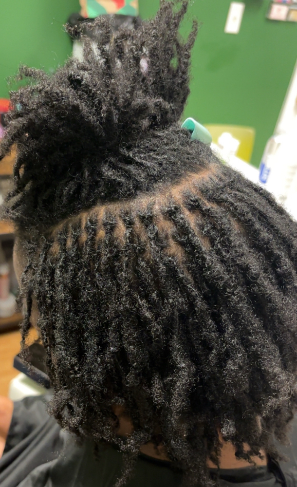 Interlock(Small Locs)