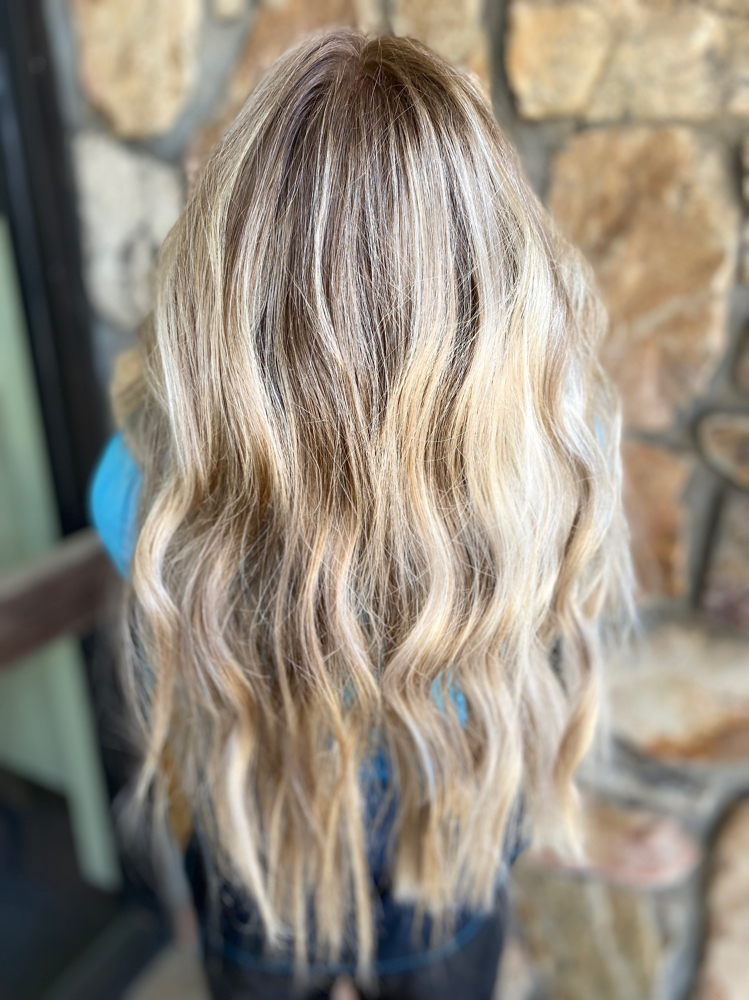 Woman’s Dry Cut & Style