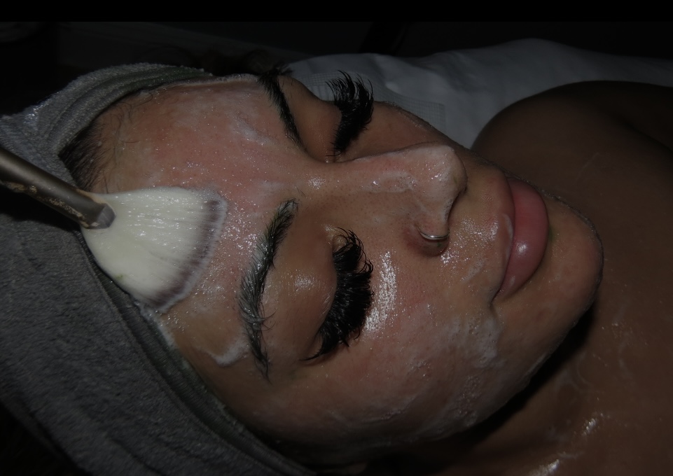 60-Minute Customized Facial