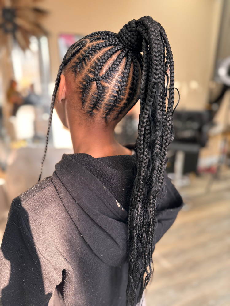 Stitch Ponytail W/Design at Makemeupshaq LLC in Reynoldsburg, OH