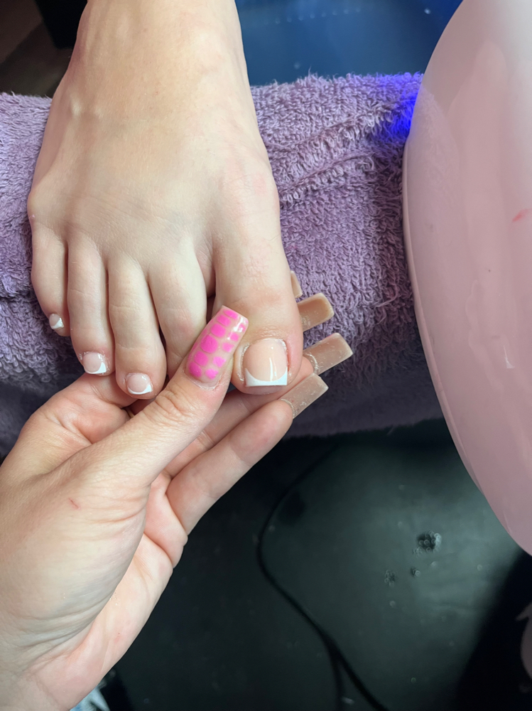 Acrylic toe Fill Freestyle
