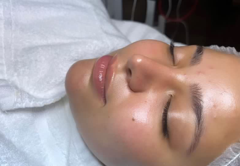 Holistic Classic Glow Facial
