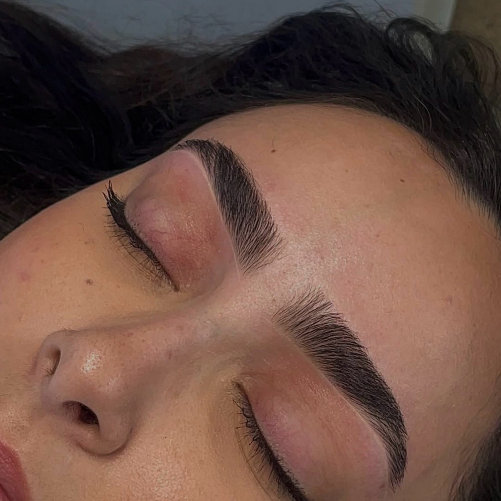 Brow Wax at V.E.R. Lash in San Tan Valley, AZ