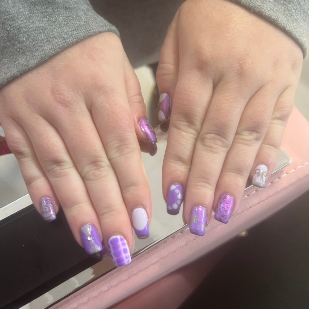 Fill IN at That 1  Nail Salon in Greenville, OH