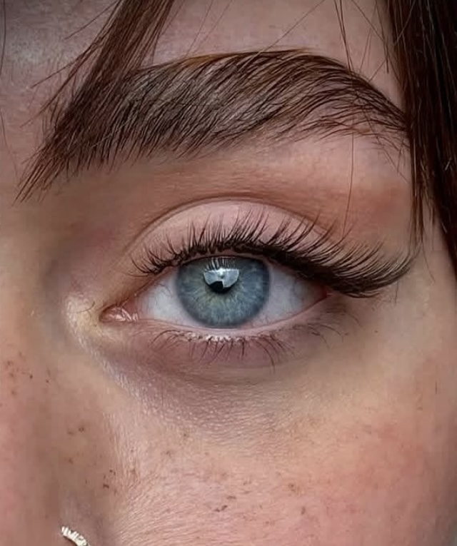 Hybrid Full Set at Pegah Lashes in Rockville, MD