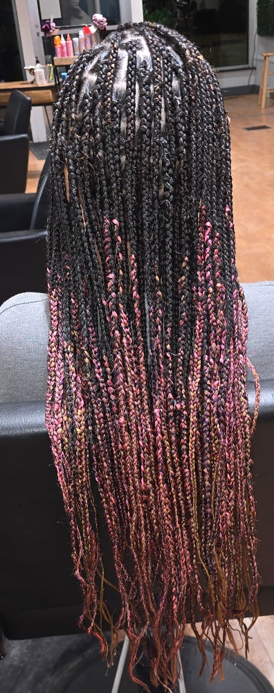 Medium Knotless Braids