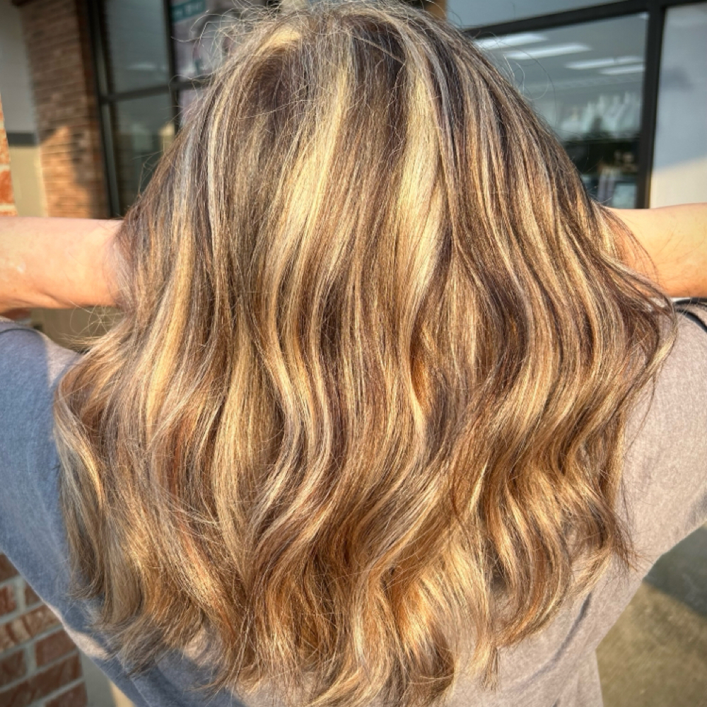 Full Blonding at The Rooted Mane - by Katelyn in Piqua, OH