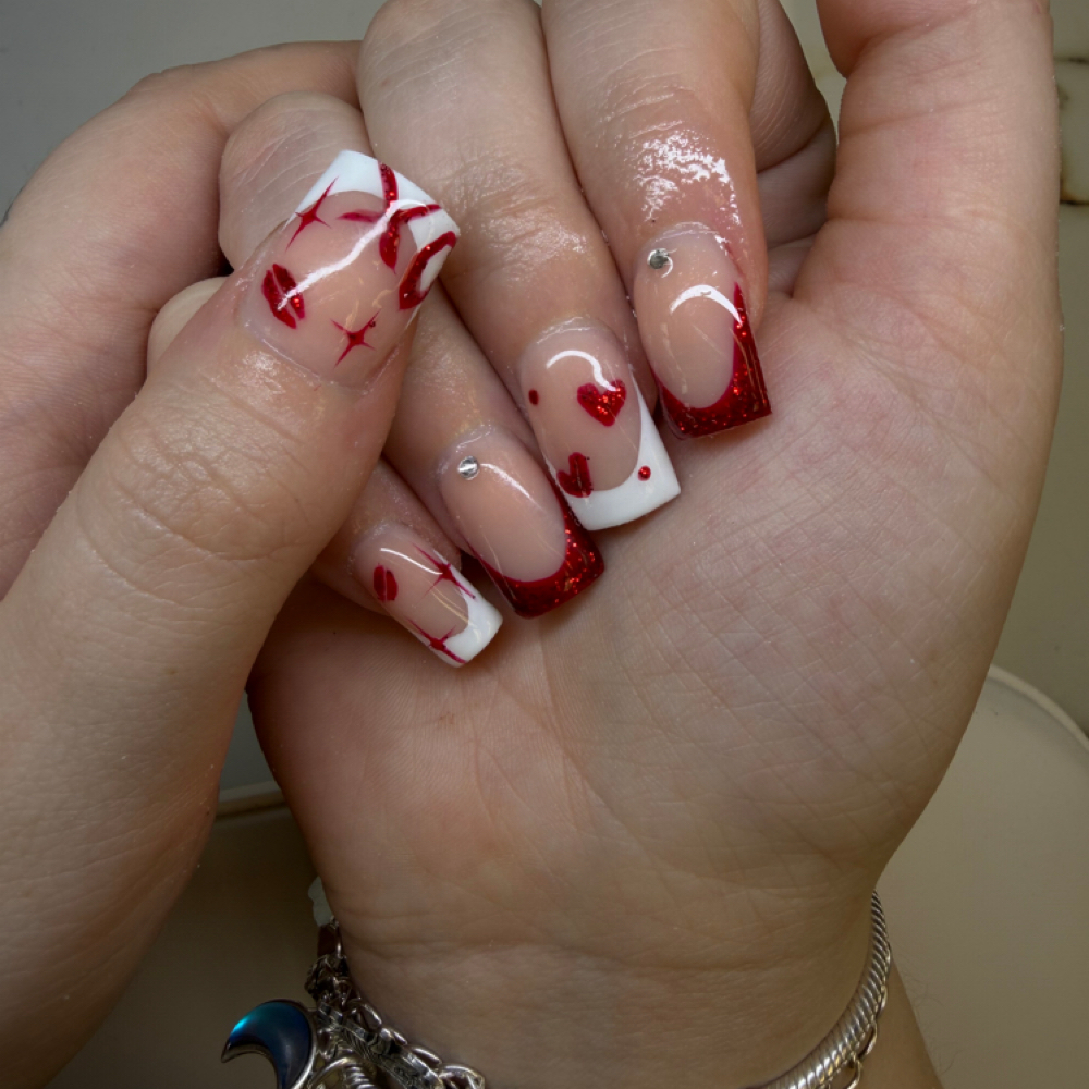 Full Set Minimal Design at The Vanity Studio in Greenville, NC