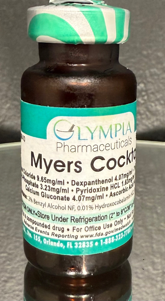 Elit8 Myers' Cocktail